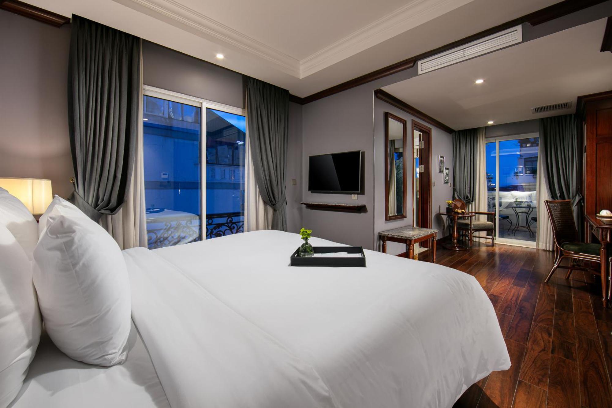La Sinfonia Majesty And Hotel Hanoi