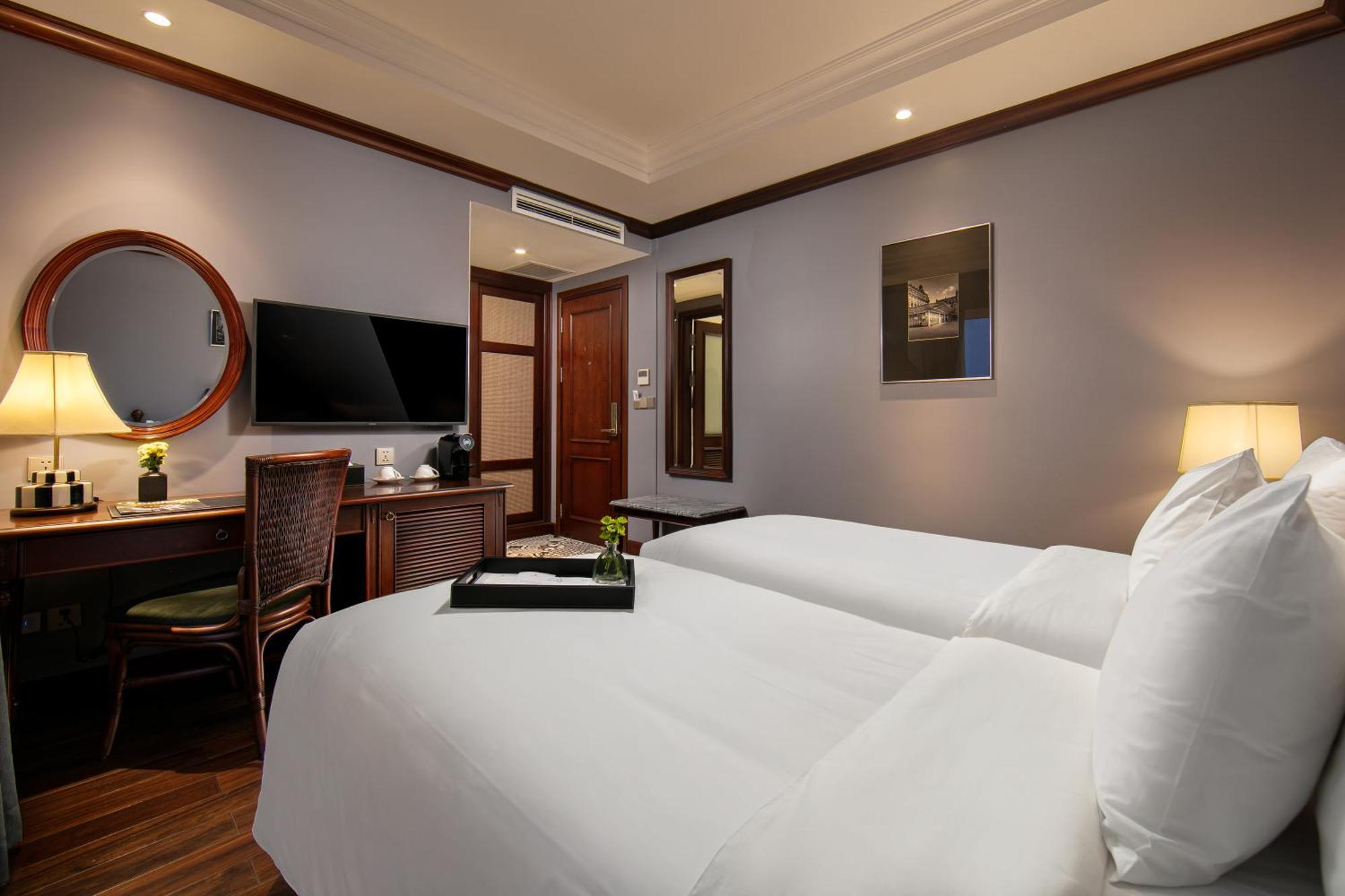 La Sinfonia Majesty And Hotel